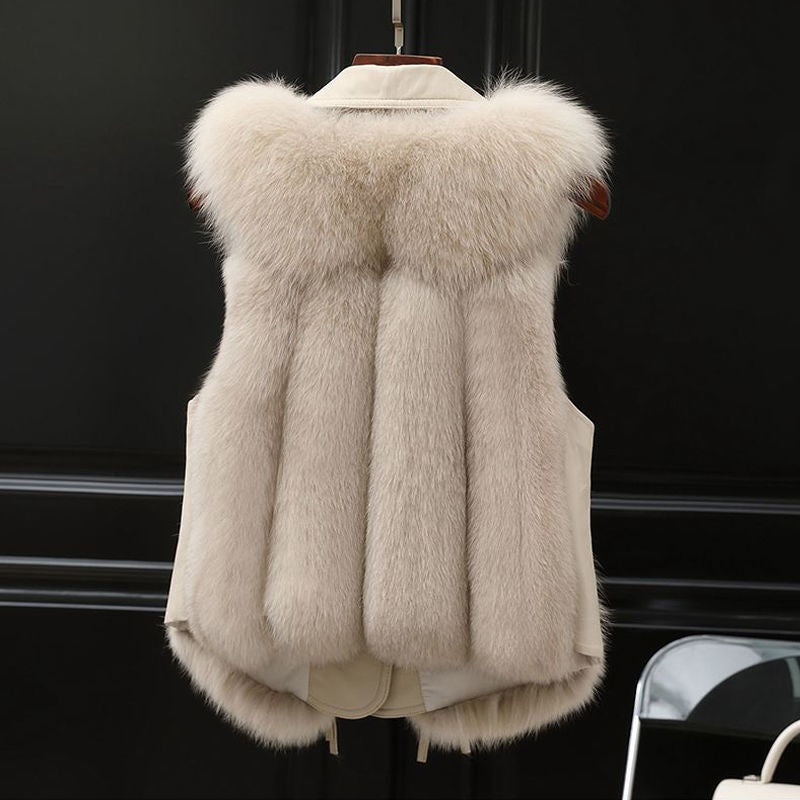 Woman in a short faux fur gilet