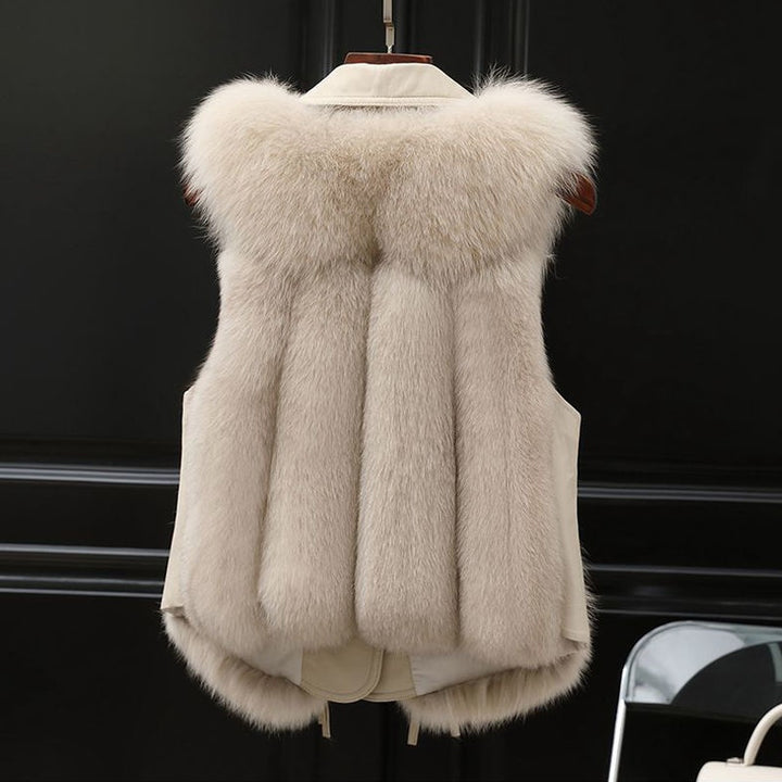 Woman in a short faux fur gilet