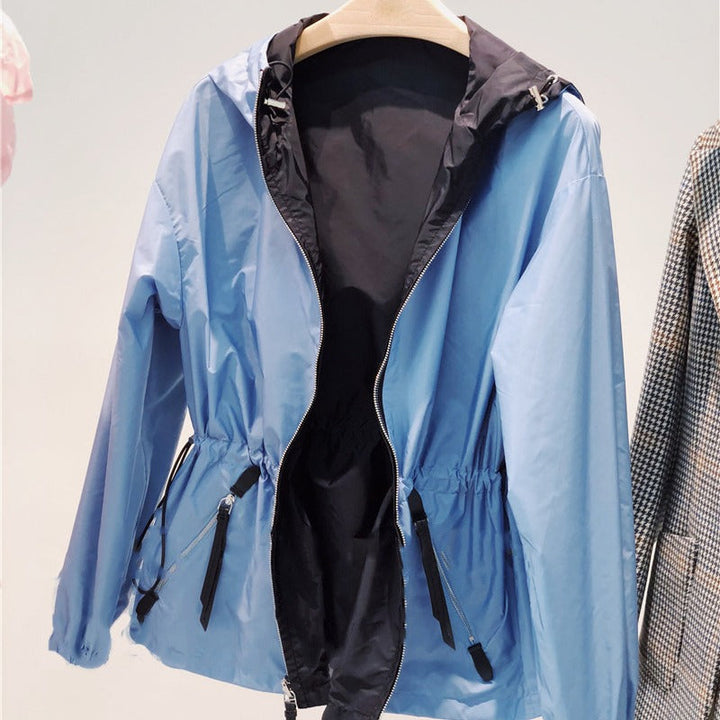 Women lightweight hooded jacket with drawstring and two-way zip