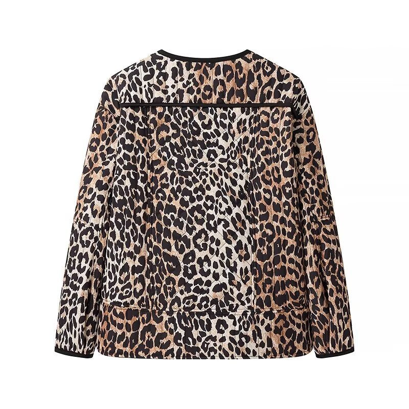 Women’s short jacket with all-over leopard print, round neckline and contrasting piping