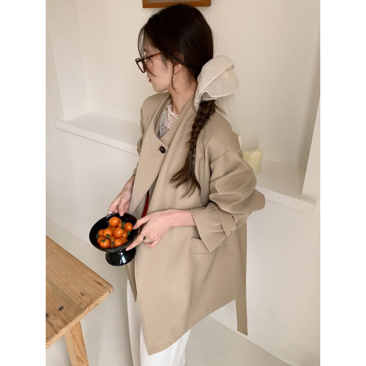 Ladies Short Oversized Coat with Tie Belt, Wide Flap Pockets and Casual Shoulder