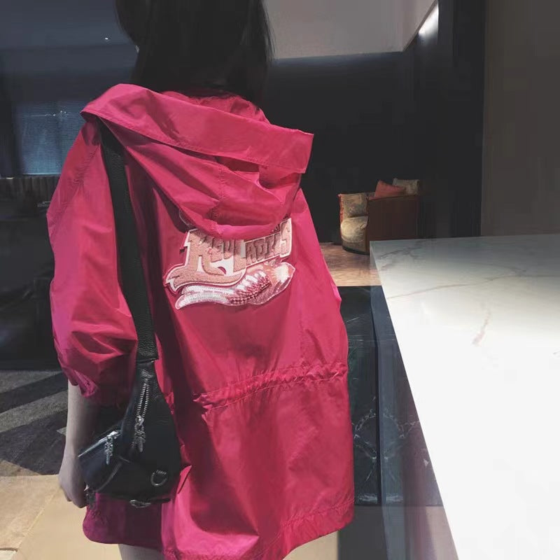 Women’s Fashion Transitional Jacket with Hood and Practical Pockets