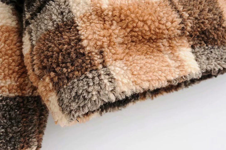 Women Checked Teddy Jacket with Zip, Oversized Cut and Faux Fur Lining
