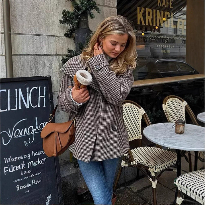Women Oversize Trench Coat with Houndstooth Pattern, High Stand Collar and Shoulder Epaulettes