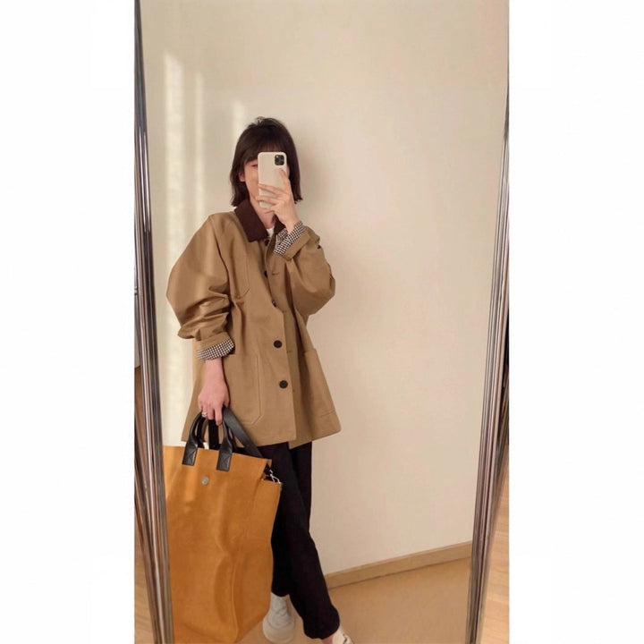 Womens Wide Short Jacket in Cabana Style with Contrast Collar