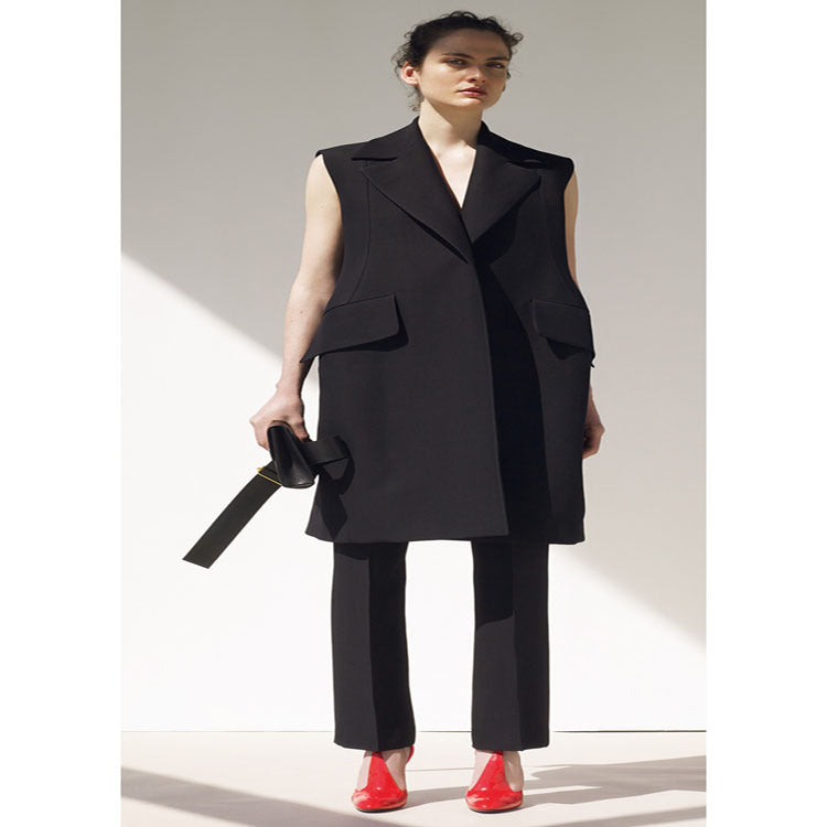 Women Sleeveless A-Line Long Vest in Oversized Tailoring with Shawl Collar