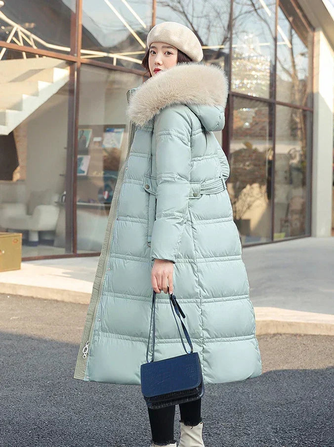 Long jacket winter Puffer design faux Fur hood Tailored Belt warm and insulating