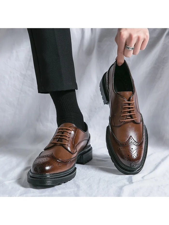 Men's Brogue Derby Shoes with Lace-Up and Wingtip Detail