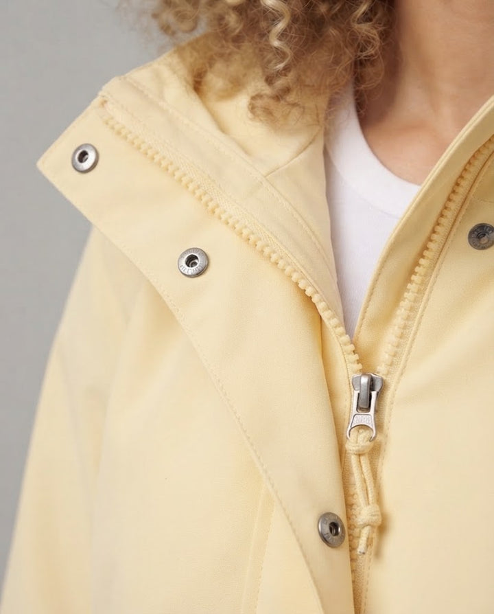 Women Water-Repellent Outdoor Jacket with Hood