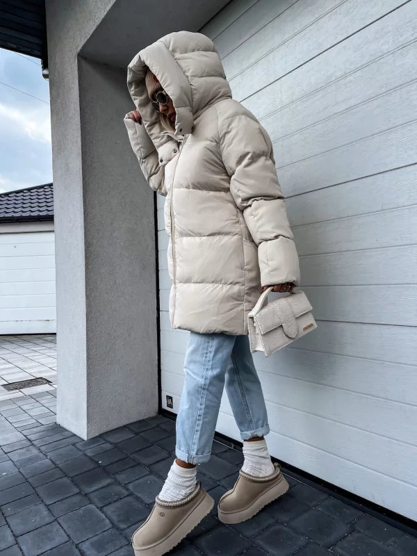 Elegant and lightweight Down jacket for women